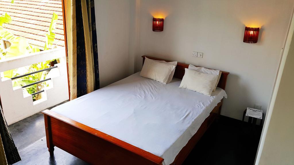 Sweden Inn Guesthouse Hikkaduwa Quarto foto