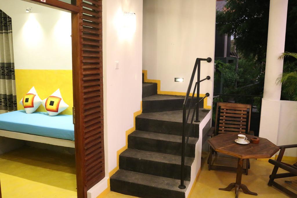 Sweden Inn Guesthouse Hikkaduwa Exterior foto